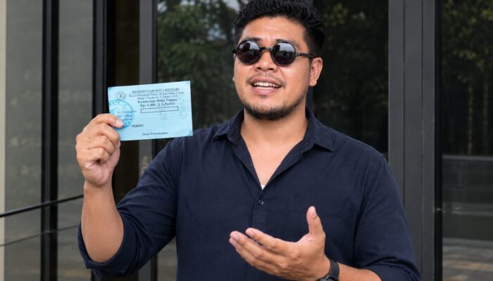 PEMUDA SOROTI SALAH KAPRAH RETRIBUSI:”ANTREAN SPBU BUKAN PARKIR,DISHUB JANGAN ASAL PUNGUT!”